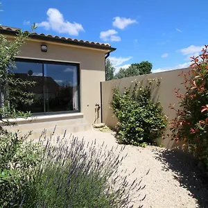 Le Clos De La Montagnette - Maison Avec Parking Et Jardin , LʼIsle-sur-la-Sorgue France
